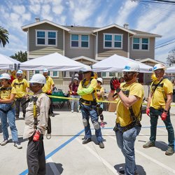 Volunteers from Southern California Edison at GRID Alternatives GLA's Long Beach Solar Solstice 
