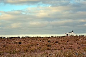 Juntas de Neji house in landscape