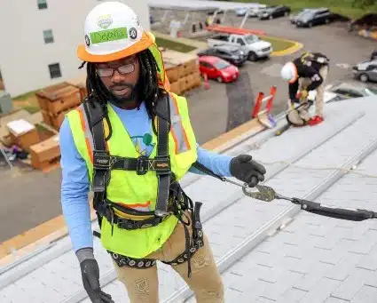 Devonta works on site as a GRID SolarCorps Fellow